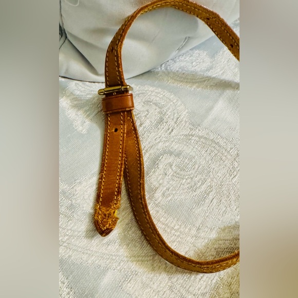 Louis Vuitton St. Germaine Monogram Crossbody Bag - Picture 12 of 12